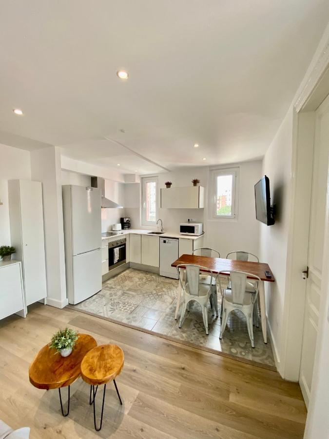 Suite Apartment Anselm Barcelona كونيّا ذي نْيوبريُك المظهر الخارجي الصورة