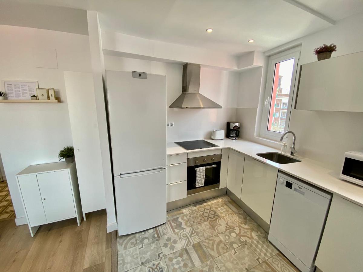 Suite Apartment Anselm Barcelona كونيّا ذي نْيوبريُك المظهر الخارجي الصورة